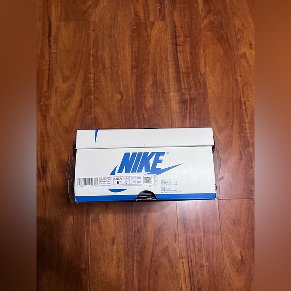 Air Jordan 1 Retro Low x Fragment Design x Travis Scott - Picture 7 of 8